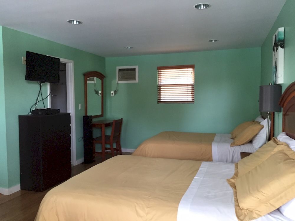Bay Watch Hotel And Marina Hampton Bays Bagian luar foto